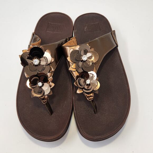 FitFlop LuLu Flower Bronze Brown Toe Post Wedge Sandal Women Size 7 Slip On New - Picture 2 of 8